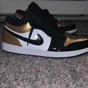 Air Jordan Black Toe 1s Low Top